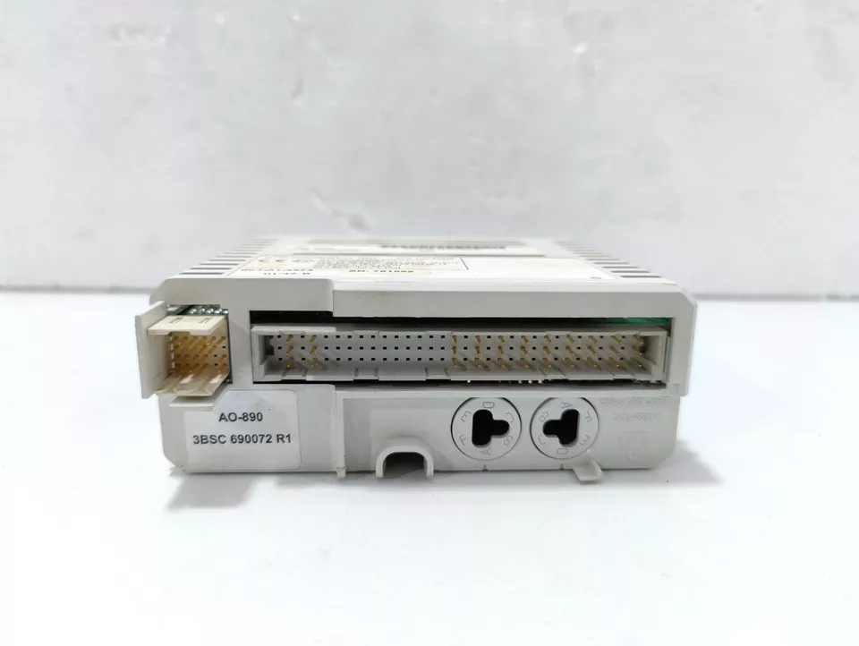 AO890 模拟输出模块 ABB 进口原装 现货充足 顺丰包邮 未拆封 可议价图3
