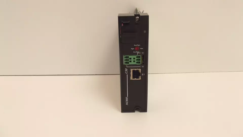 900C30-0460 CPU 控制处理器 HONEYWELL霍尼韦尔 进口原装 现货充足 未拆封 可议价	图2